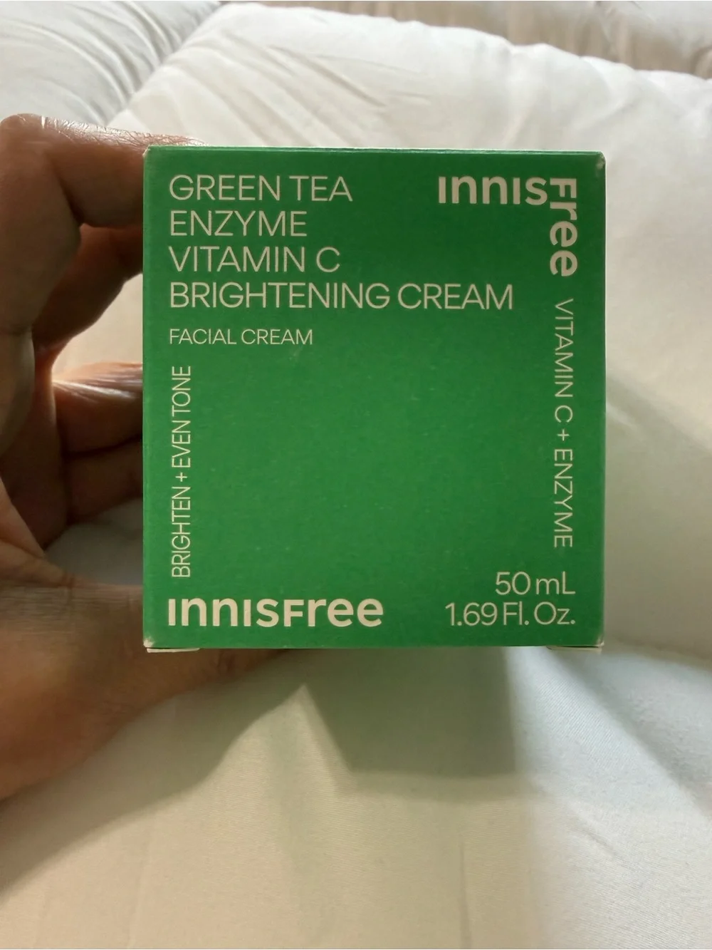 Innisfree Green Tea Enzyme Vitamin C Brightening Cream — White/Yellow